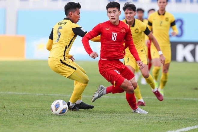 U23 Việt Nam 2-0 U23 Malaysia: Thầy trò HLV Gong Oh-kyun xuất sắc giành vé vào Tứ kết U23 châu Á 2022 - Ảnh 3 U23 Việt Nam 2-0 U23 Malaysia: Thầy trò HLV Gong Oh-kyun xuất sắc giành vé vào Tứ kết U23 châu Á 2022 - Ảnh 3
