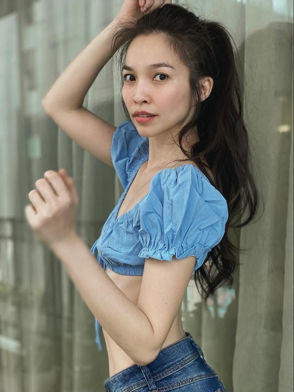 Hiền Thục chỉ còn 40kg, khoe thân hình gầy gò khiến fan lo lắng.