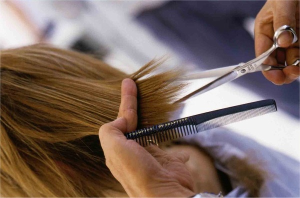 Chọn ngày cắt tóc hợp tuổi gia chủ trong năm 2021 mới nhất - Ảnh 1 Chọn ngày cắt tóc hợp tuổi gia chủ trong năm 2021 mới nhất - Ảnh 1