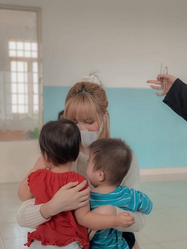 Thiều Bảo Trâm 3 tuần sau drama 'trà xanh': Đúng chuẩn phụ nữ đẹp nhất khi độc thân, còn có hành động gây chú ý cận ngày Tết.