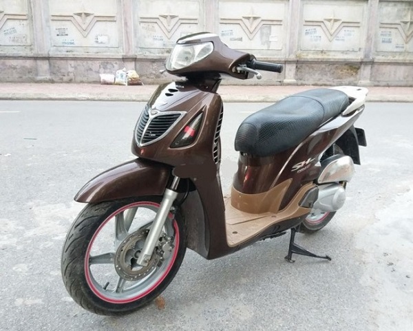 Chiếc Honda SH cũ chỉ còn 22 triệu đồng gây xôn xao thị trường xe máy cũ.