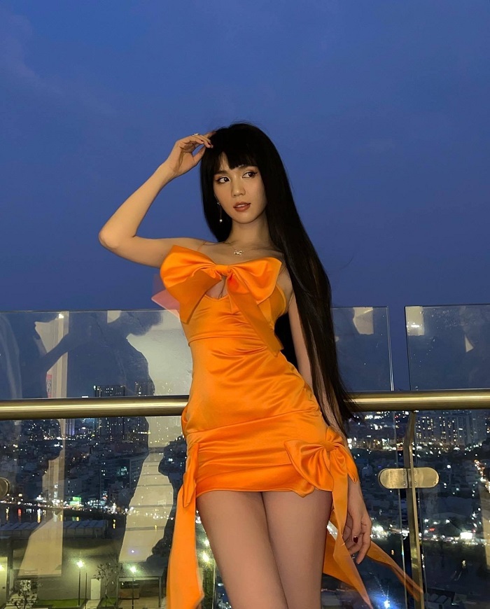 Ngọc Trinh khoe body nuột nà sau khi làm loạn mạng xã hội ngày đầu năm mới - Ảnh 2 Ngọc Trinh khoe body nuột nà sau khi làm loạn mạng xã hội ngày đầu năm mới - Ảnh 2