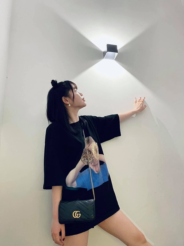 Chia tay Quang Hải, Huỳnh Anh bị nghi can thiệp 'dao kéo' để có vòng một ngộp thở - Ảnh 1 Chia tay Quang Hải, Huỳnh Anh bị nghi can thiệp 'dao kéo' để có vòng một ngộp thở - Ảnh 1