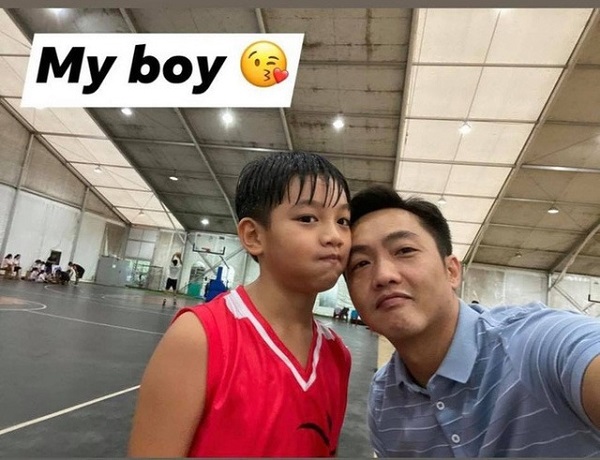 Hồ Ngọc Hà khoe ảnh gia đình đẹp cực phẩm, bất ngờ sự chú ý lại hướng về con trai Cường đô la - Ảnh 1