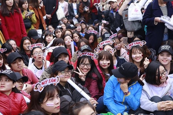 Mỹ Tâm bị khán giả quay lưng đòi tẩy chay vì yêu Mai Tài Phến, người thân đáp trả cực gắt - Ảnh 1