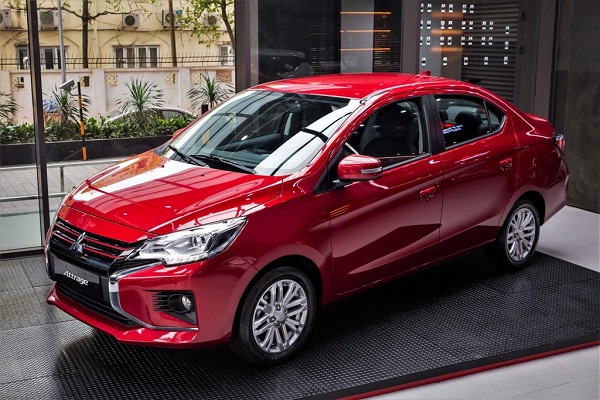 Mitsubishi Attrage Premium được ra mắt, giá 485 triệu đồng.
