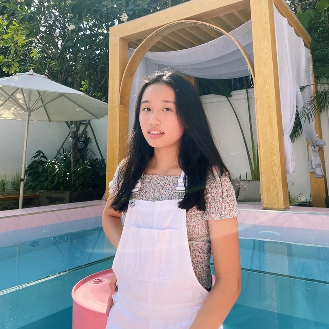 16 tuổi làm Youtube, nữ sinh đã kiếm được tiền tỷ bằng cách đầy bất ngờ - Ảnh 6 16 tuổi làm Youtube, nữ sinh đã kiếm được tiền tỷ bằng cách đầy bất ngờ - Ảnh 6
