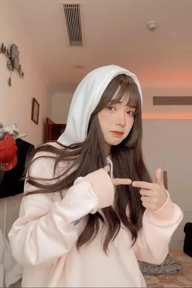 Nhan sắc quá xinh đẹp khiến nhiều người mê mẩn