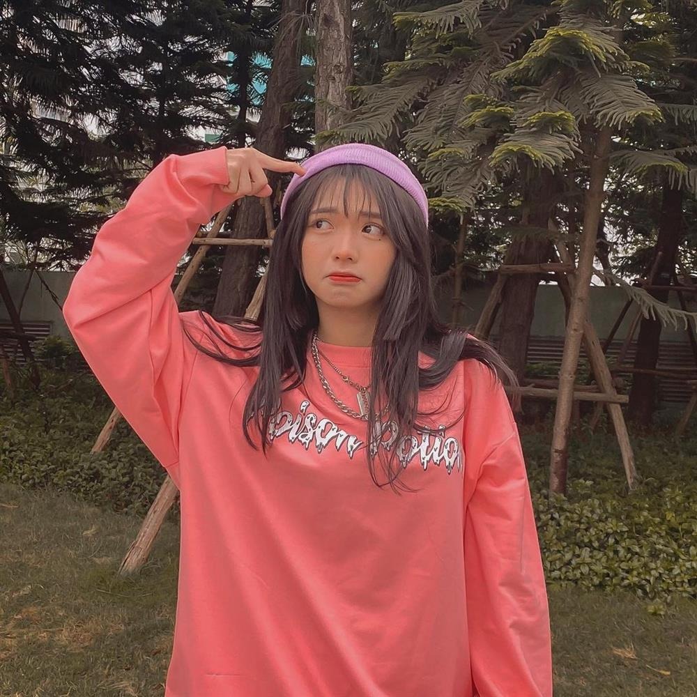 Hotgirl Tik Tok khiến bao chàng mê đắm bất ngờ thừa nhận là nam, còn vạch áo chứng minh - Ảnh 1