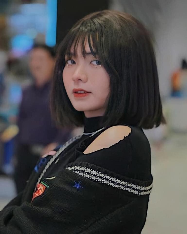 Hotgirl Tik Tok khiến bao chàng mê đắm bất ngờ thừa nhận là nam, còn vạch áo chứng minh - Ảnh 3