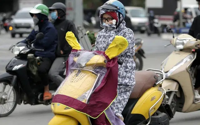 Chiều tối và đêm nay không khí lạnh tràn xuống nước ta Chiều tối và đêm nay không khí lạnh tràn xuống nước ta
