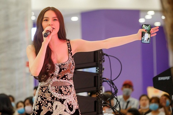 Vòng 2 của nữ ca sĩ kém thon gọn