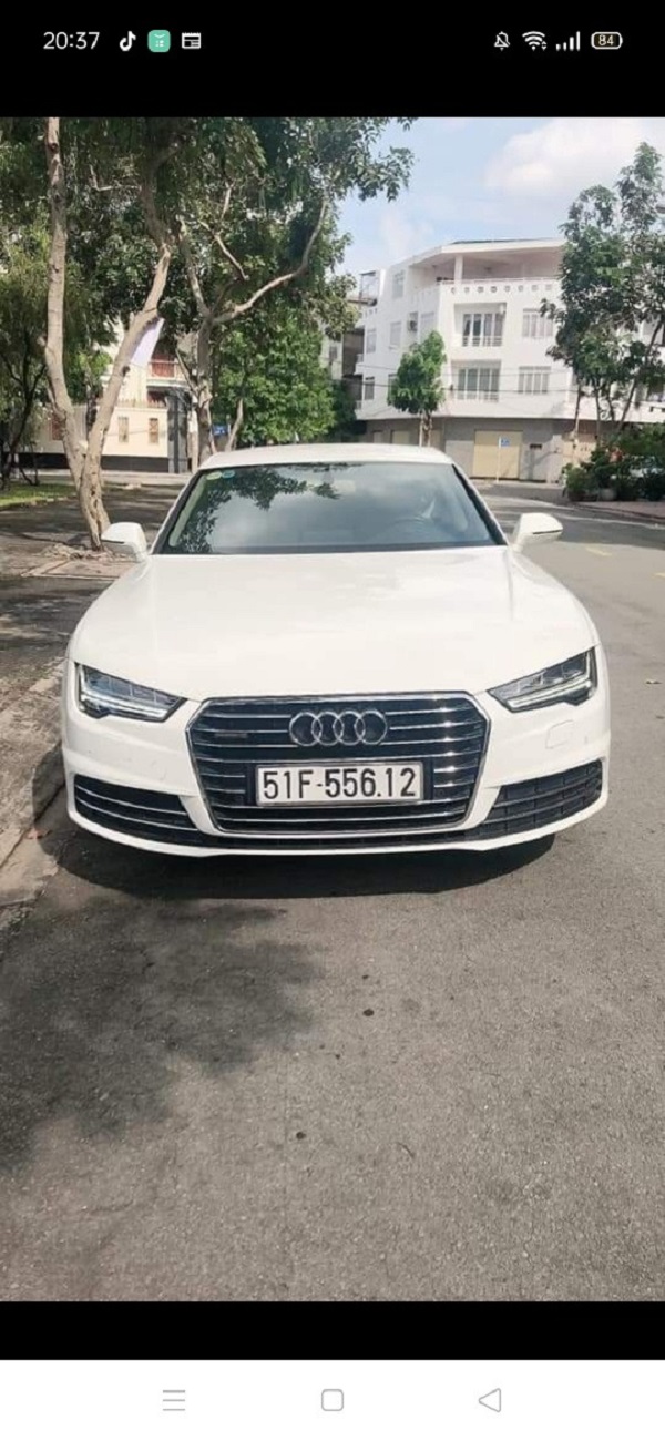 Hình ảnh chiếc Audi được Ngọc Trinh rao bán