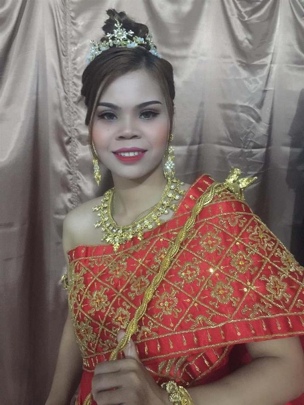 Lộ diện gương mặt chú rể 'soái ca' của 'hot girl quận Cam' đình đám một thời - Ảnh 2