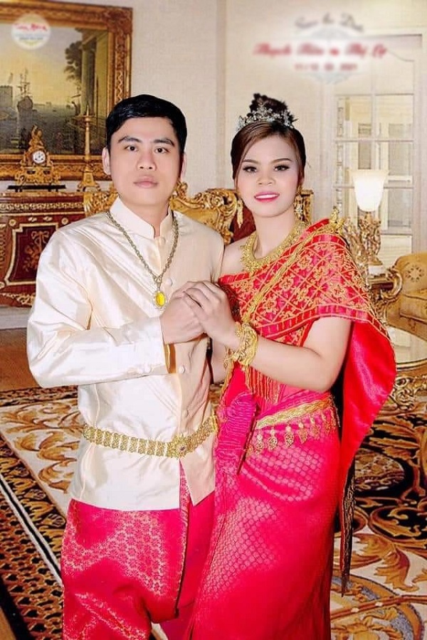 Ảnh cưới của Thúy Diễm và cận mặt chồng 'soái ca' của cô nàng