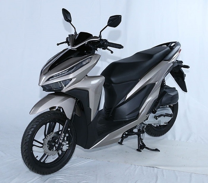 Mới đây Honda Vario cho biết đã bị các hãng xe Trung Quốc nhái thiết kế thậm chí cả hiệu suất của na ná nhau. Mức giá của mẫu xe này tại Trung Quốc vào khoảng 7.000 nhân dân tệ, tương đương 1.075 USD. Mức giá này thấp hơn khá nhiều so với giá của Vario chính chủ tại Indonesia (1.500-1.750 USD).