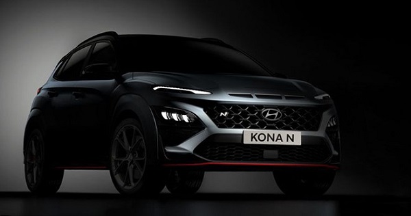 Hyundai mới đây đã nhá hàng Kona N 2022, phiên bản được nhận xét có thiết kế đậm chất thể thao và cá tính. Hiện Kona đang trở thành mẫu xe gầm cao đầu tiên của Hyundai có phiên bản thuần thể thao N Performance.