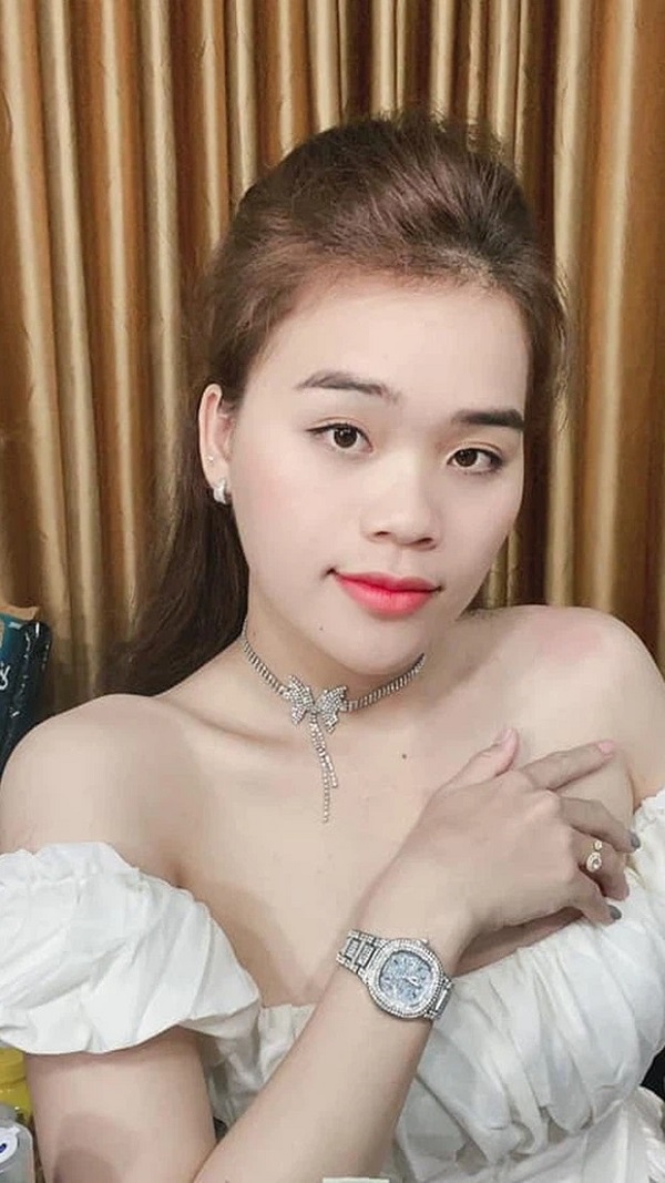 Cô gái Ngô Kiến Huy nâng đỡ lộ cuộc sống sang chảnh sau 2 năm nổi tiếng - Ảnh 1