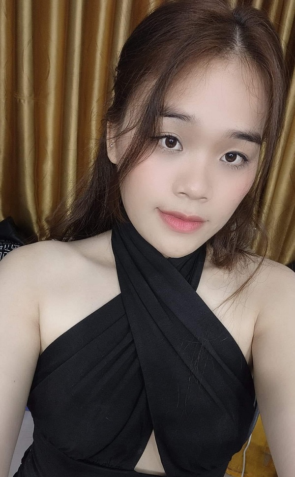 Ngân Thảo bị soi cách ăn mặc hậu nổi tiếng (ảnh FBNV)