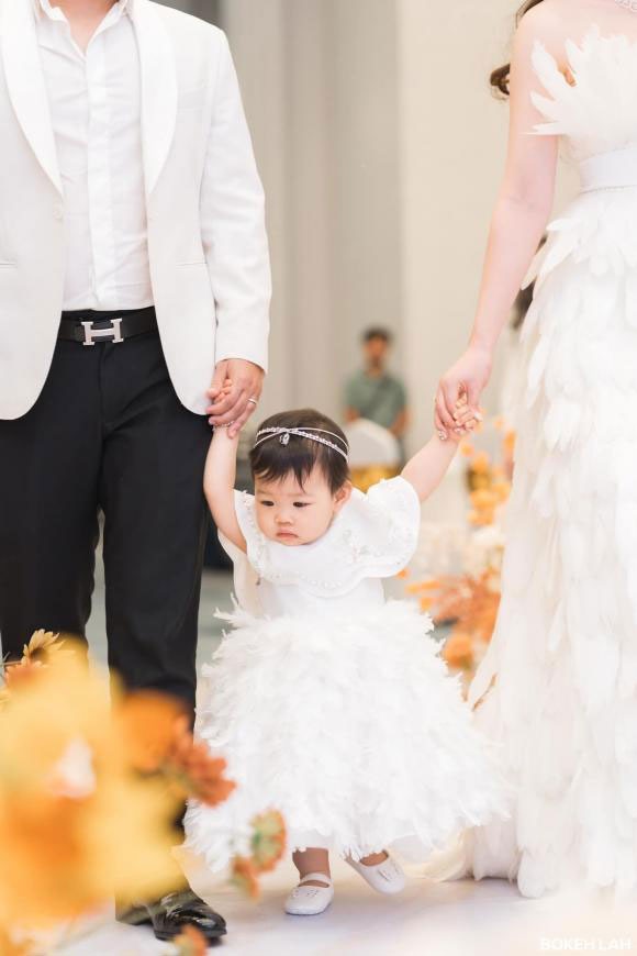 Chân dung ái nữ nhà 'cô dâu 200 cây vàng' Chân dung ái nữ nhà 'cô dâu 200 cây vàng'