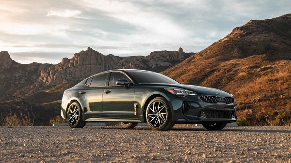 Ra mắt Kia Stinger 2021 - Xe Hàn được mong chờ về Việt Nam, tham vọng đấu C-Class. Dự kiến giá xe là 3.000 USD.