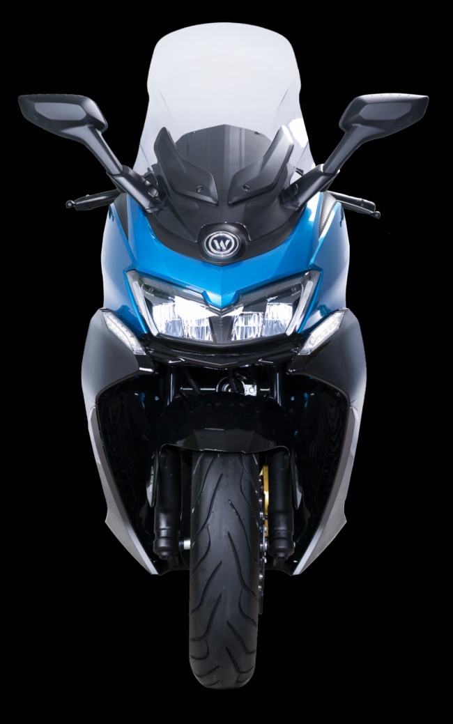 Đón chào tân binh xe tay ga cỡ lớn WMoto RT3 2021, đây là đối thủ nặng ký của Yamaha XMax trong phân khúc tầm trung. Mức giá được công bố cho sản phẩm này là 15.188 RM (khoảng 85 triệu VNĐ)  chưa bao gồm thuế đường bộ và phí đăng ký.​