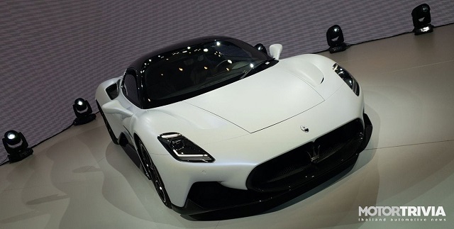 Maserati MC20 được ra mắt tại Thái Lan vào cận kề ngày về Việt Nam. Được biết Thái Lan là thị trường đầu tiên ở Đông Nam Á được phân phối chính hãng Maserati MC20. Siêu xe này có giá từ 695.000 USD.