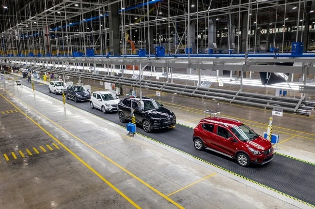Tin xe hot nhất 20/3: Vinfast của tỷ phú Phạm Nhật Vượng bắt tay với 'ông trùm' Foxconn, Kia Morning 2021 lần đầu tiên giảm giá - Ảnh 2 Tin xe hot nhất 20/3: Vinfast của tỷ phú Phạm Nhật Vượng bắt tay với 'ông trùm' Foxconn, Kia Morning 2021 lần đầu tiên giảm giá - Ảnh 2