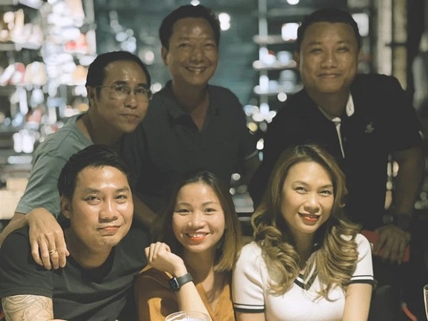 Tuy nhiên cả hai tuyệt nhiên không chụp chung (ảnh FBNV) Tuy nhiên cả hai tuyệt nhiên không chụp chung (ảnh FBNV)