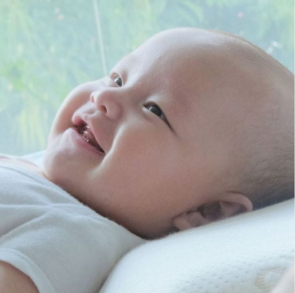 Lý giải sức hút mạnh mẽ của cặp song sinh nhà Hồ Ngọc Hà và Kim Lý - Ảnh 4 Lý giải sức hút mạnh mẽ của cặp song sinh nhà Hồ Ngọc Hà và Kim Lý - Ảnh 4