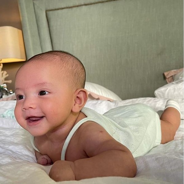 Lisa đầy nét thùy mị, xinh gái Lisa đầy nét thùy mị, xinh gái