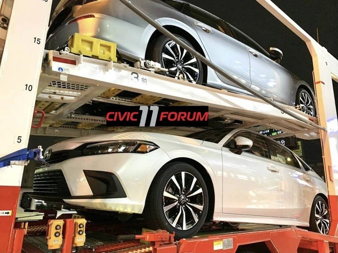 Hình ảnh thực tế của Honda Civic 2022 vừa được đăng tải trên trang Civic11Forum. Thời điểm xe được ra mắt vẫn chưa xác định. 