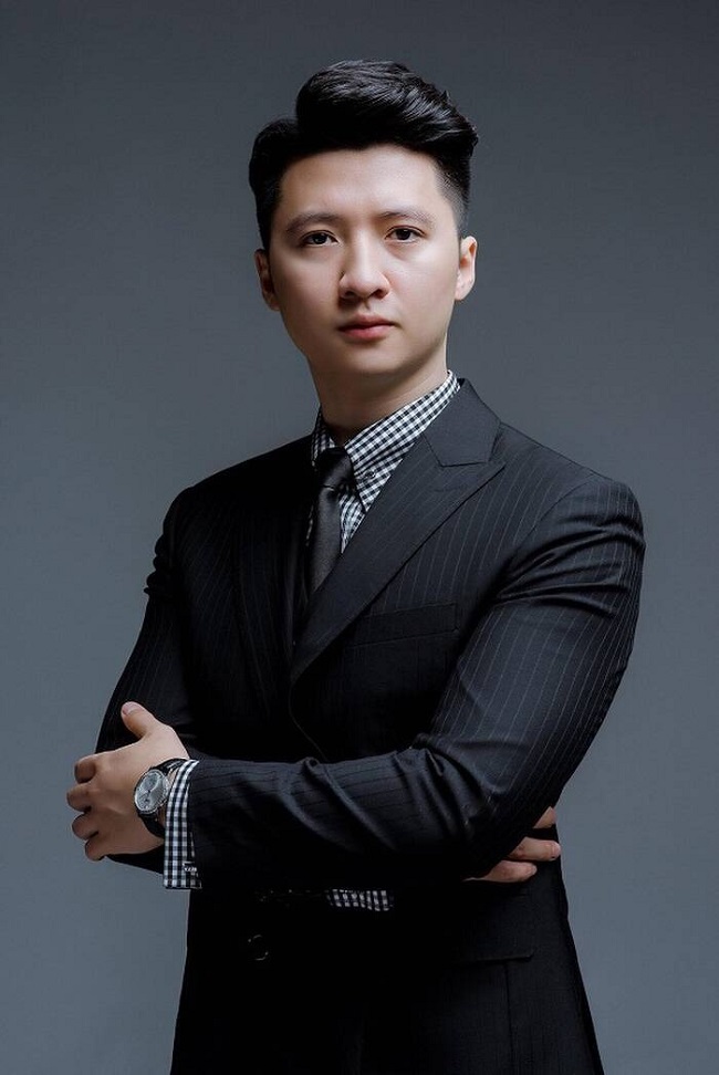 Âu Hà My 'vỗ mặt' Trọng Hưng cực khét, khoe gia tài bạc tỷ sau 8 tháng ly hôn - Ảnh 2 Âu Hà My 'vỗ mặt' Trọng Hưng cực khét, khoe gia tài bạc tỷ sau 8 tháng ly hôn - Ảnh 2