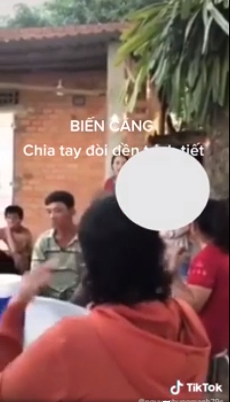 Hài hước chuyện ly hôn: Mẹ chồng bức xúc đòi vàng, con dâu bắt đền trả 'đời con gái' (ảnh chụp màn hình) Hài hước chuyện ly hôn: Mẹ chồng bức xúc đòi vàng, con dâu bắt đền trả 'đời con gái' (ảnh chụp màn hình)