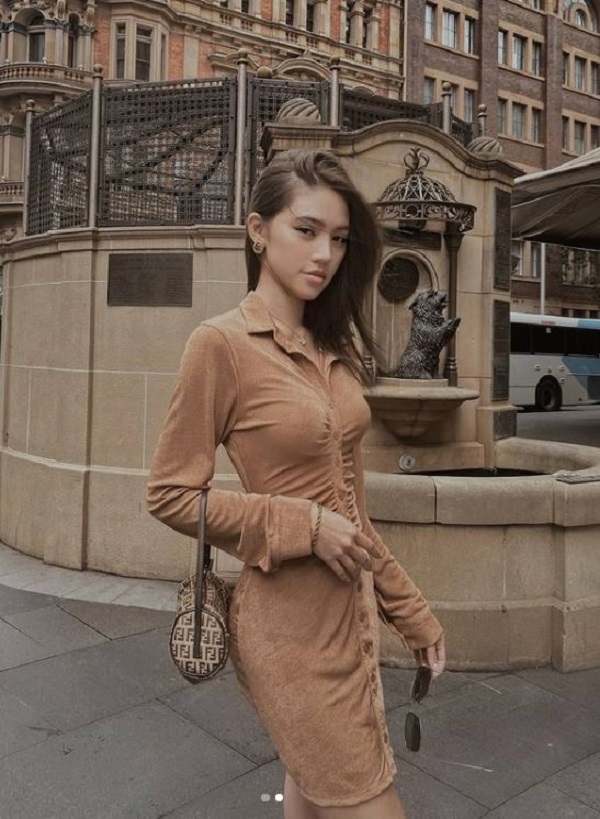 Hoa hậu Jolie Nguyễn khoe body đẹp nức nở dù mặc kín đáo (ảnh IGNV) Hoa hậu Jolie Nguyễn khoe body đẹp nức nở dù mặc kín đáo (ảnh IGNV)