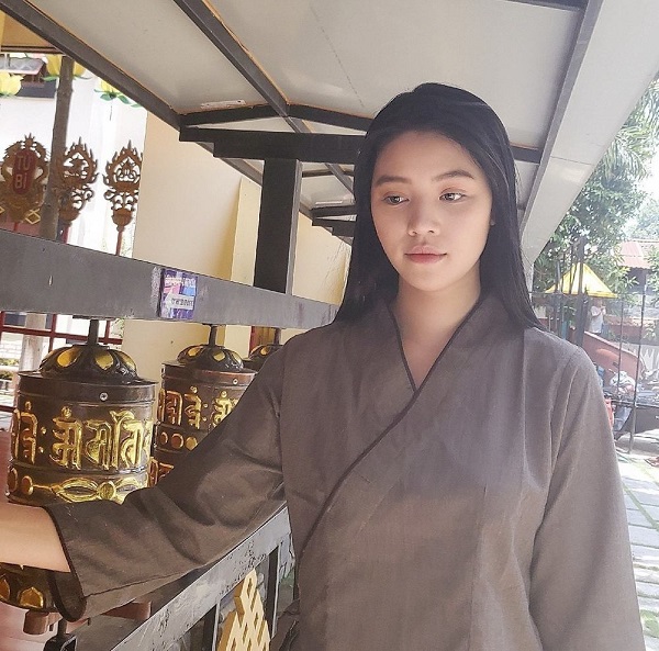 Hoa hậu Jolie Nguyễn tái xuất sau 1 năm biệt tích, khoe vẻ đẹp nức nở khó cưỡng - Ảnh 1 Hoa hậu Jolie Nguyễn tái xuất sau 1 năm biệt tích, khoe vẻ đẹp nức nở khó cưỡng - Ảnh 1