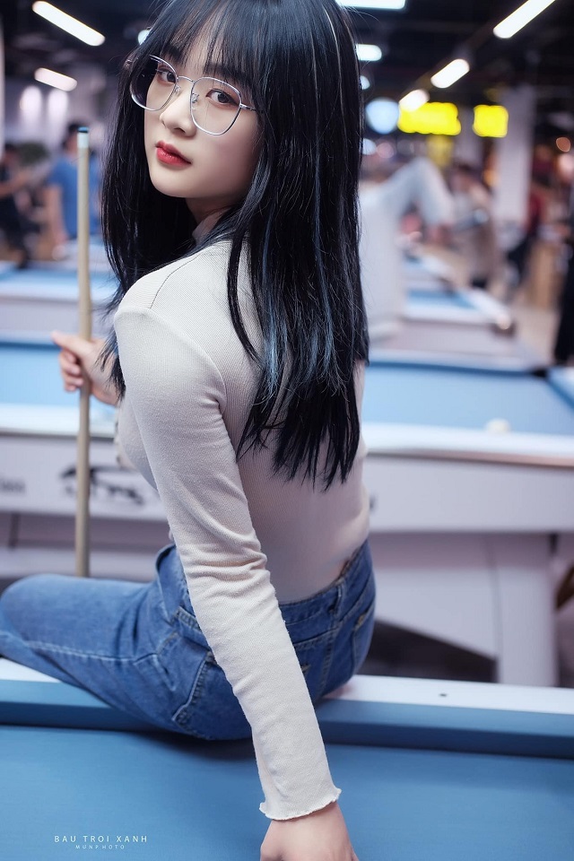 Hot girl trường Luật được phong 'thánh nữ bida', nổi 3 đêm hút 3 triệu người theo dõi Hot girl trường Luật được phong 'thánh nữ bida', nổi 3 đêm hút 3 triệu người theo dõi