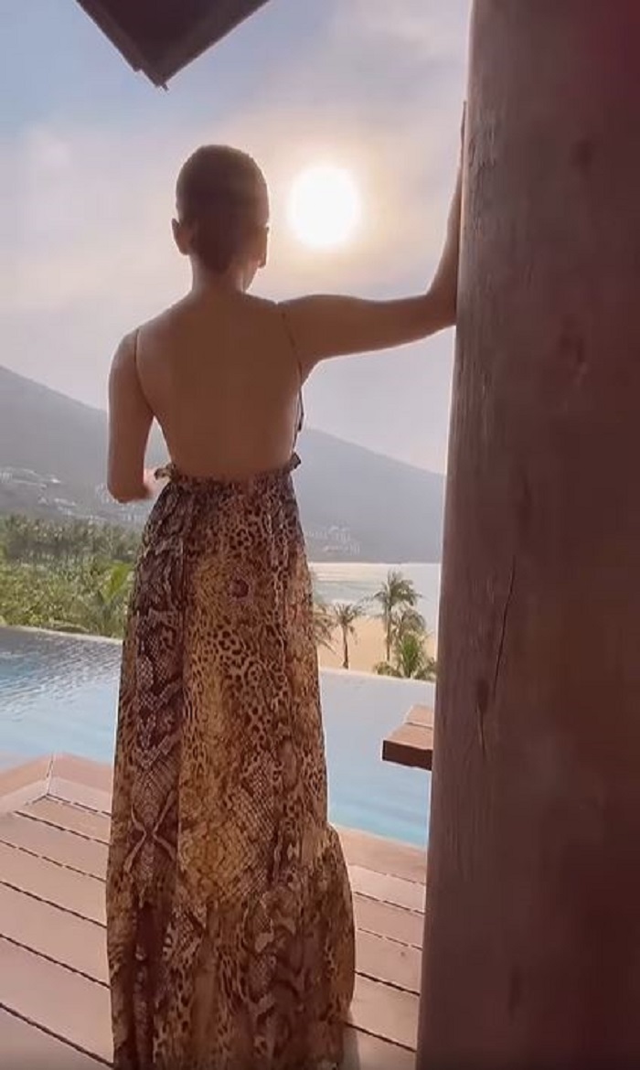 Lệ Quyên lả lướt trước ống kính của Lâm Bảo Châu, phụ nữ khi yêu lạ lùng thật! - Ảnh 3 Lệ Quyên lả lướt trước ống kính của Lâm Bảo Châu, phụ nữ khi yêu lạ lùng thật! - Ảnh 3