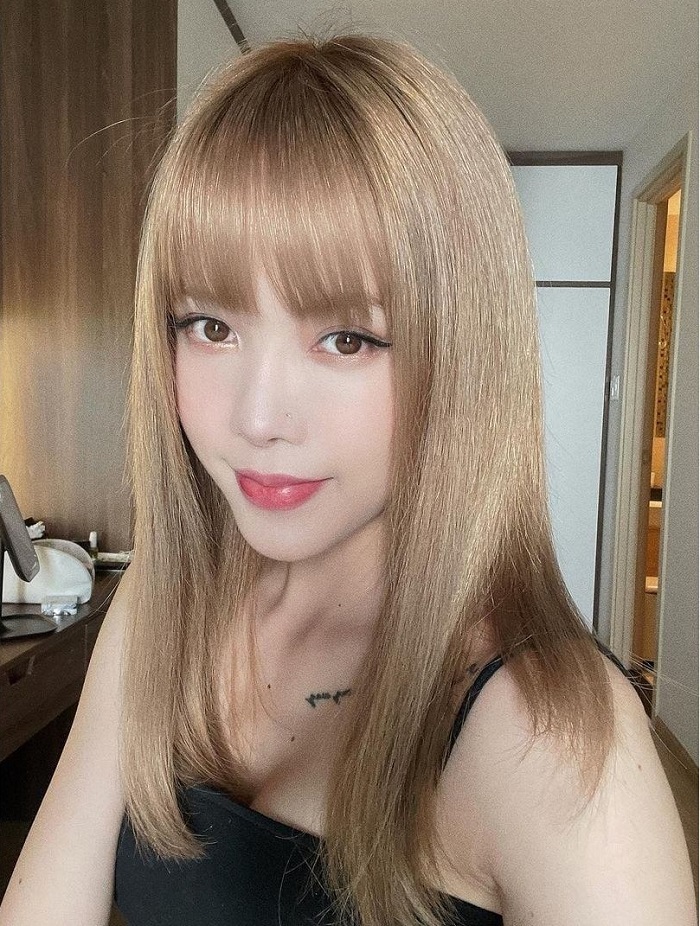 Thiều Bảo Trâm bị 'bóc trần' nhan sắc thật trong bar, phút hớ hênh khó bao biện - Ảnh 4 Thiều Bảo Trâm bị 'bóc trần' nhan sắc thật trong bar, phút hớ hênh khó bao biện - Ảnh 4