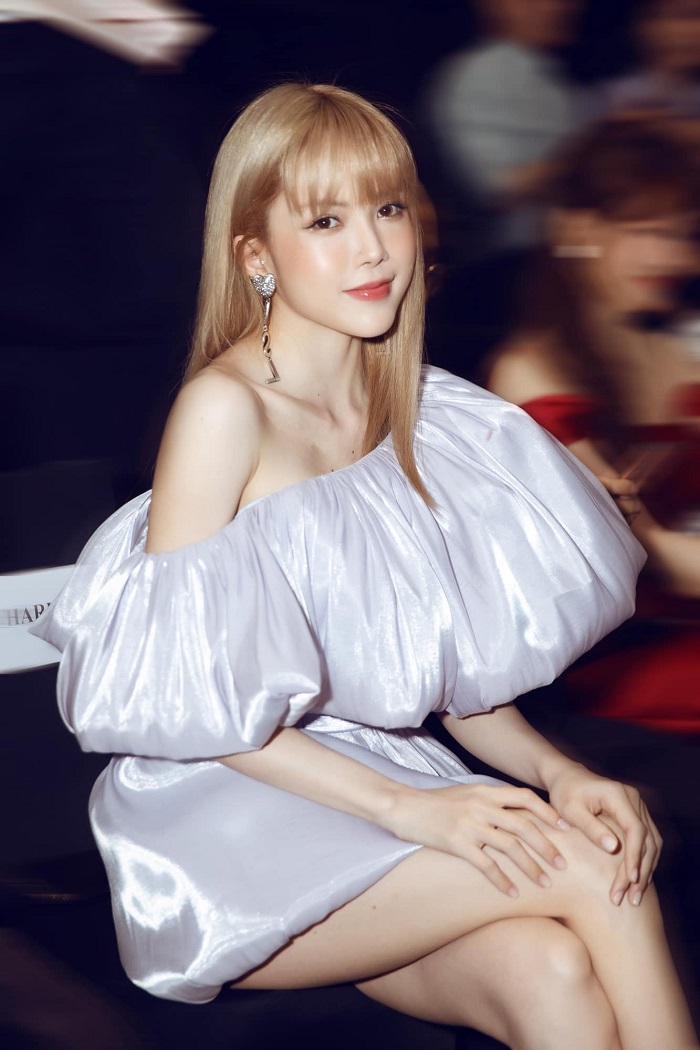 Thiều Bảo Trâm ngày càng thăng hạng nhan sắc hậu chia tay (ảnh FBNV)