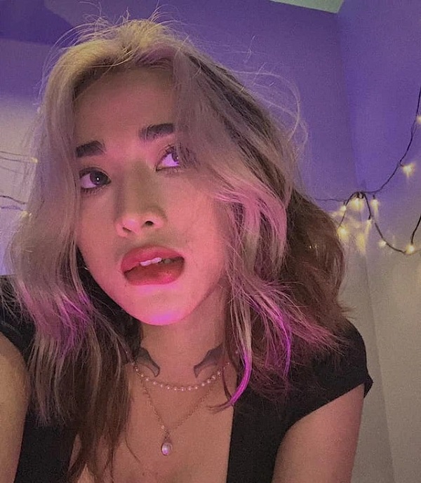 Nữ streamer khởi lại trào lưu theo cách đặc biệt Nữ streamer khởi lại trào lưu theo cách đặc biệt