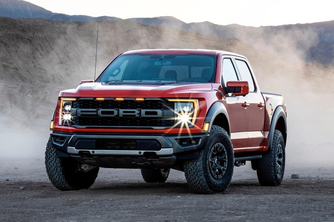 Ford ngừng sản xuất F-150 Raptor vì thiếu chip bán dẫn. Theo đó, nhà máy sản xuất F-150 Raptor ở Dearborn, Michigan sẽ ngừng hoạt động trong 2 tuần, bắt đầu từ ngày 5/4. Sau đó nhà máy sẽ hoạt động tăng ca lại vào tháng 5.