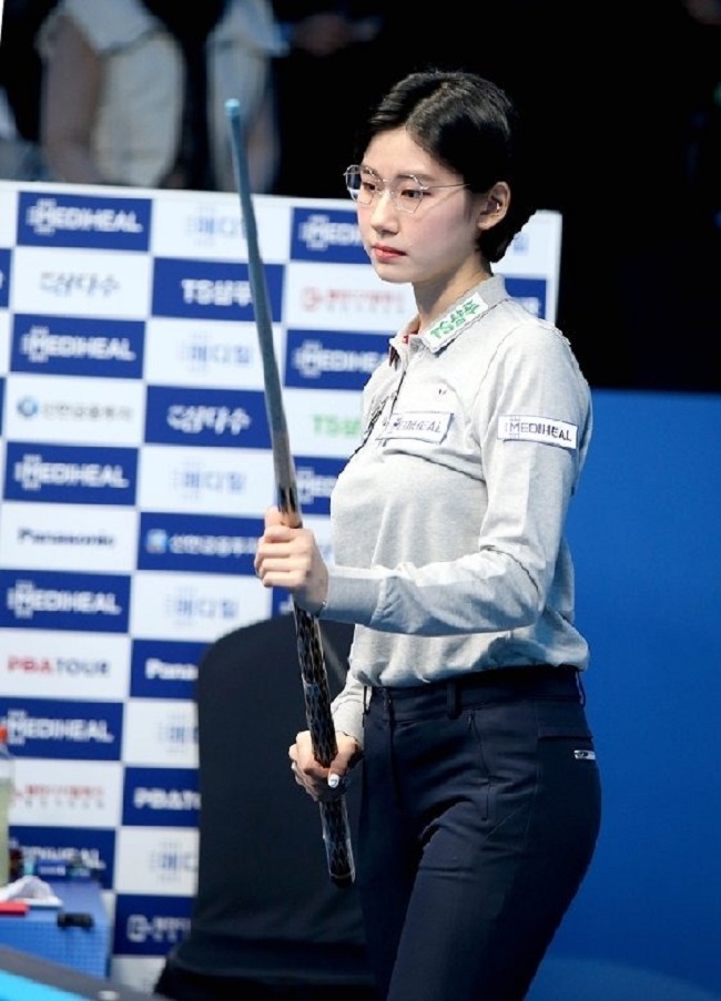 Xiêu lòng trước vẻ đẹp tựa búp bê của nữ cơ thủ Billiards 3 băng Lee Mi Rae - Ảnh 1 Xiêu lòng trước vẻ đẹp tựa búp bê của nữ cơ thủ Billiards 3 băng Lee Mi Rae - Ảnh 1