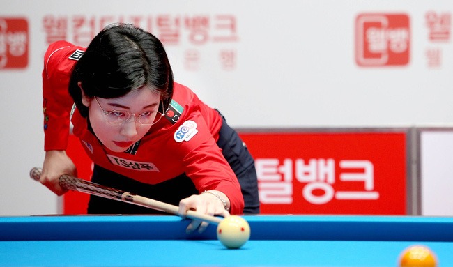 Xiêu lòng trước vẻ đẹp tựa búp bê của nữ cơ thủ Billiards 3 băng Lee Mi Rae - Ảnh 2 Xiêu lòng trước vẻ đẹp tựa búp bê của nữ cơ thủ Billiards 3 băng Lee Mi Rae - Ảnh 2
