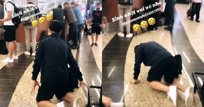 Quang Hải bị bắt gặp phải quỳ gối giữa sân bay, chuyện gì đây?