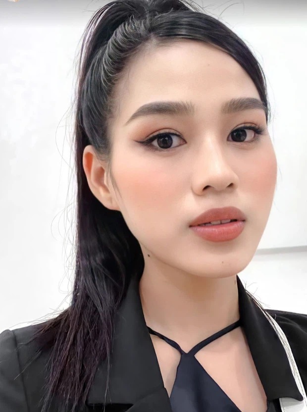 Đỗ Thị Hà tại sự kiện Đỗ Thị Hà tại sự kiện
