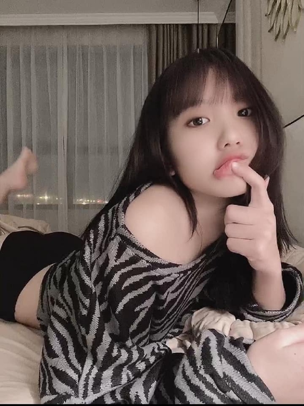 Hotgirl Tik Tok Lê Thị Khánh Huyền (ảnh FBNV)