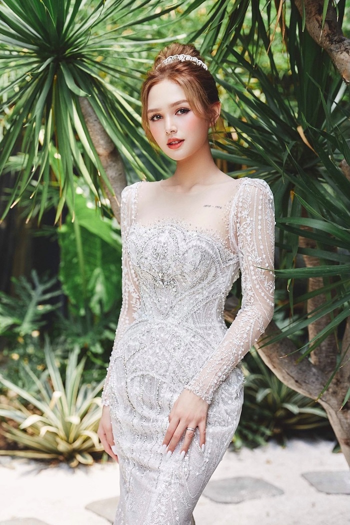 Dù xuất hiện trong hình tượng nào Xoài Non cũng đều thu hút sự chú ý (ảnh FBNV) Dù xuất hiện trong hình tượng nào Xoài Non cũng đều thu hút sự chú ý (ảnh FBNV)