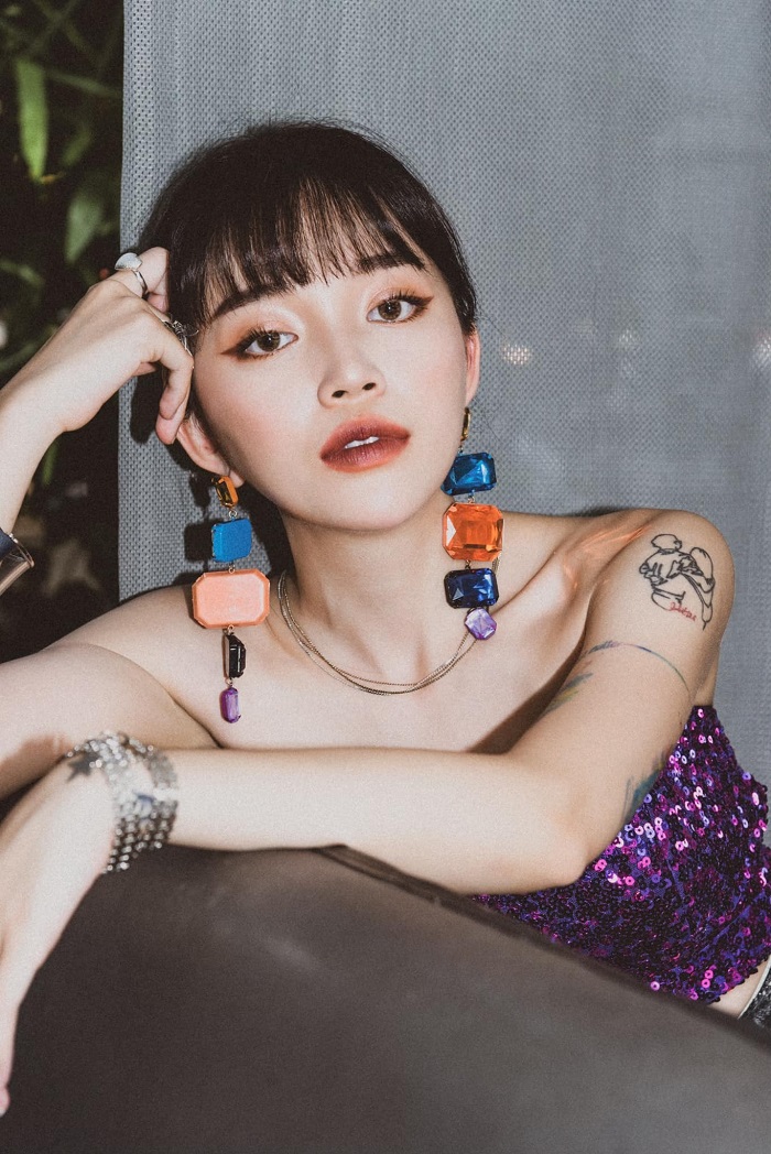 Thu nhập 9 số 0, Linh Ngọc Đàm sẵn sàng chi lương 'khủng' tuyển trợ lý - Ảnh 2 Thu nhập 9 số 0, Linh Ngọc Đàm sẵn sàng chi lương 'khủng' tuyển trợ lý - Ảnh 2