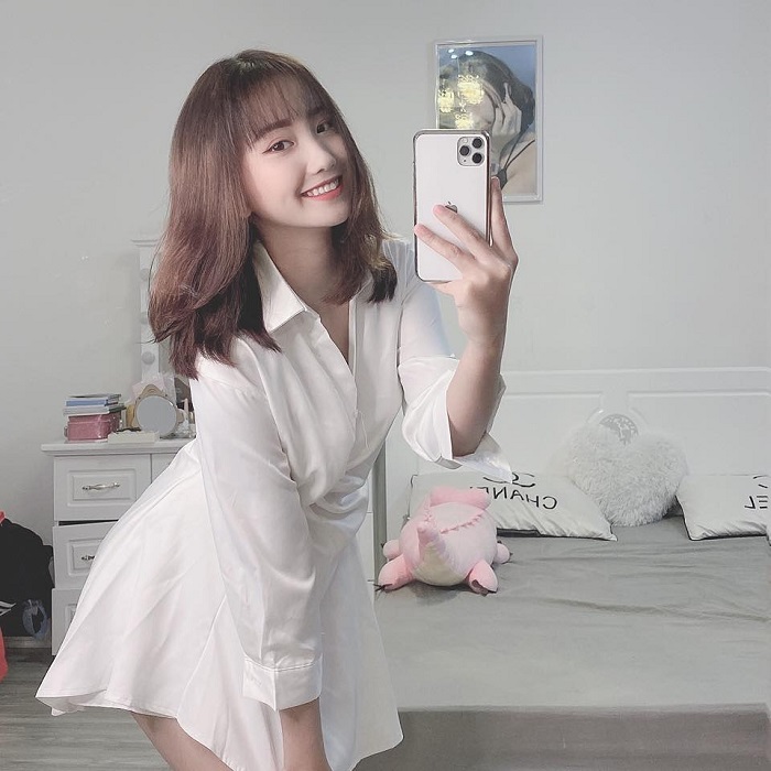 Hotgirl Tik Tok Lê Thị Khánh Huyền khoe dáng thon thả ở tuổi 17 - Ảnh 3 Hotgirl Tik Tok Lê Thị Khánh Huyền khoe dáng thon thả ở tuổi 17 - Ảnh 3